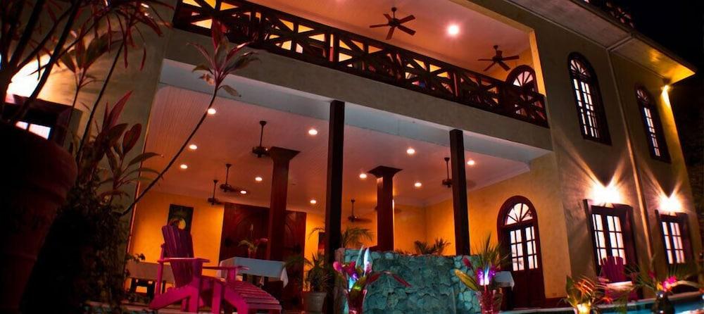 Mahogany Hall San Ignacio Exterior photo